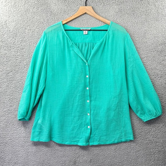 Tommy Bahama Tops - TOMMY BAHAMA Top Womens S Small Green Crinkle Light Weight V Neck Gauzy Shirt